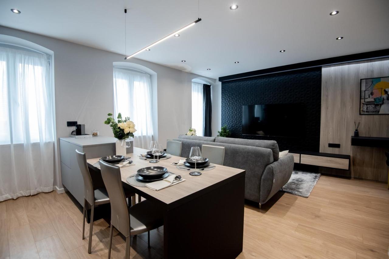 One&Only Luxury Apartment ซาดาร์ ภายนอก รูปภาพ